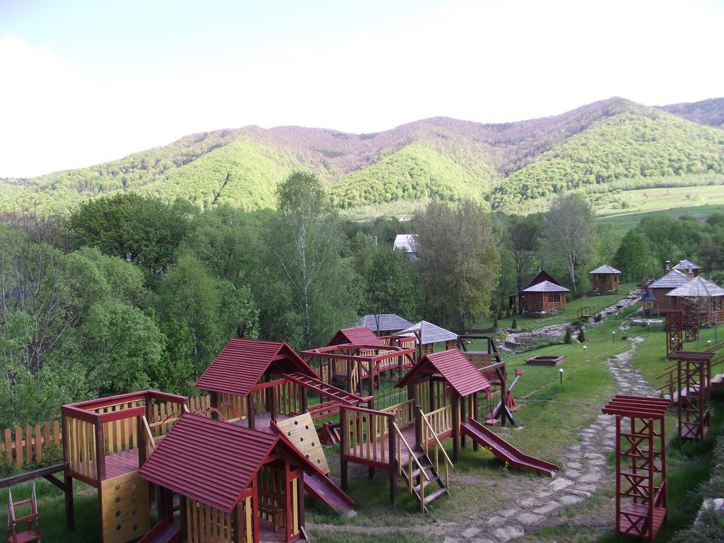 فيشكا Spa Hotel Zoryani Karpaty المظهر الخارجي الصورة