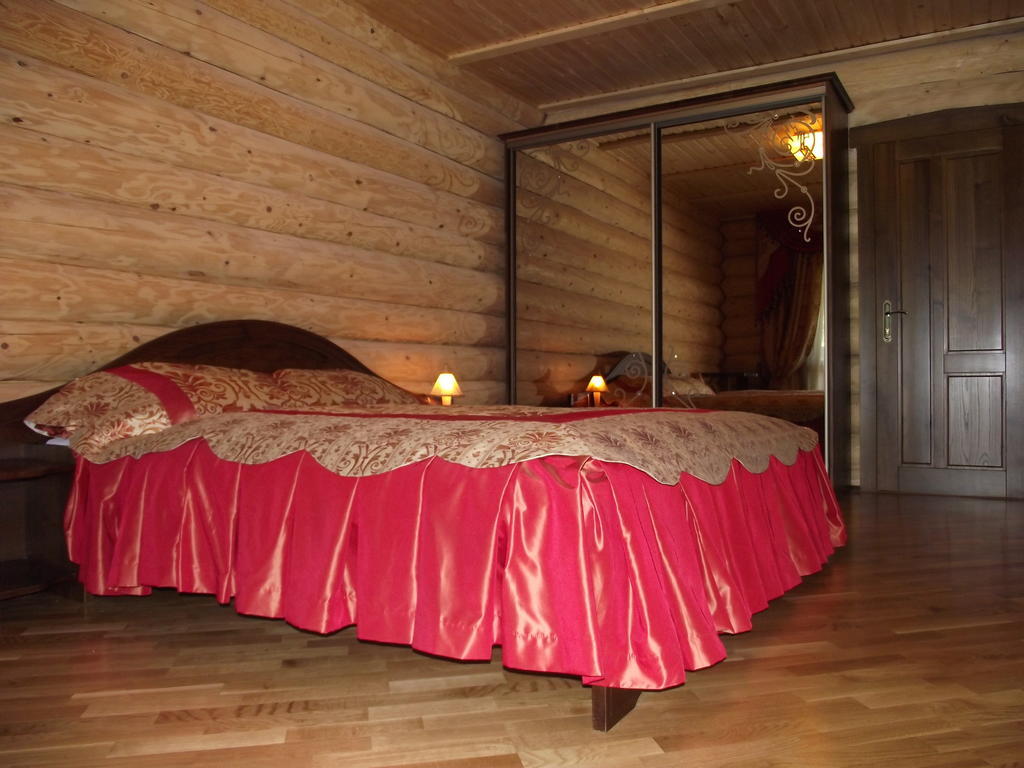 فيشكا Spa Hotel Zoryani Karpaty الغرفة الصورة